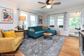 Comfy Dog Friendly Cottage w/ Large Fenced Yard